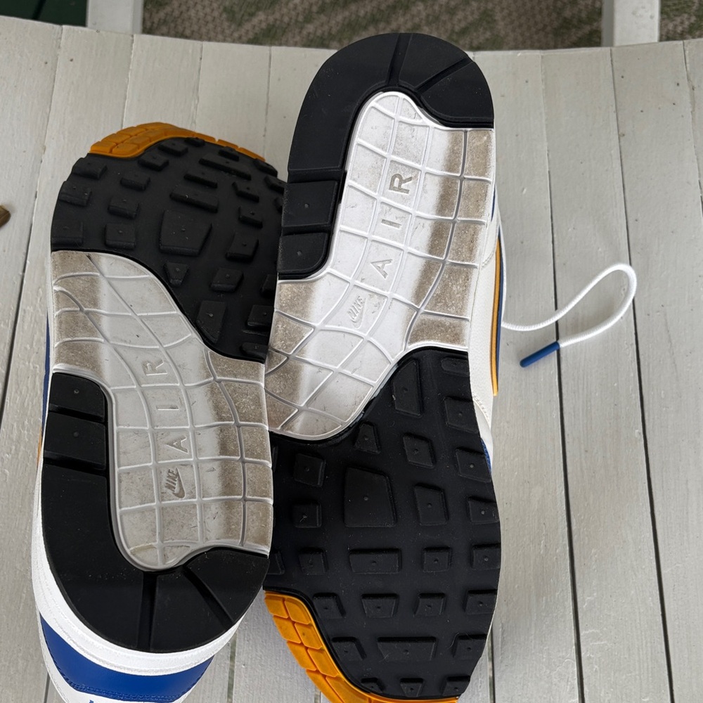 Nike Men's Sneakers in White, Blue, and Yellow - Picture 9 of 10